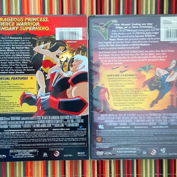 Wonder Woman and Justice League animated DVDs - Picture 2 of 4